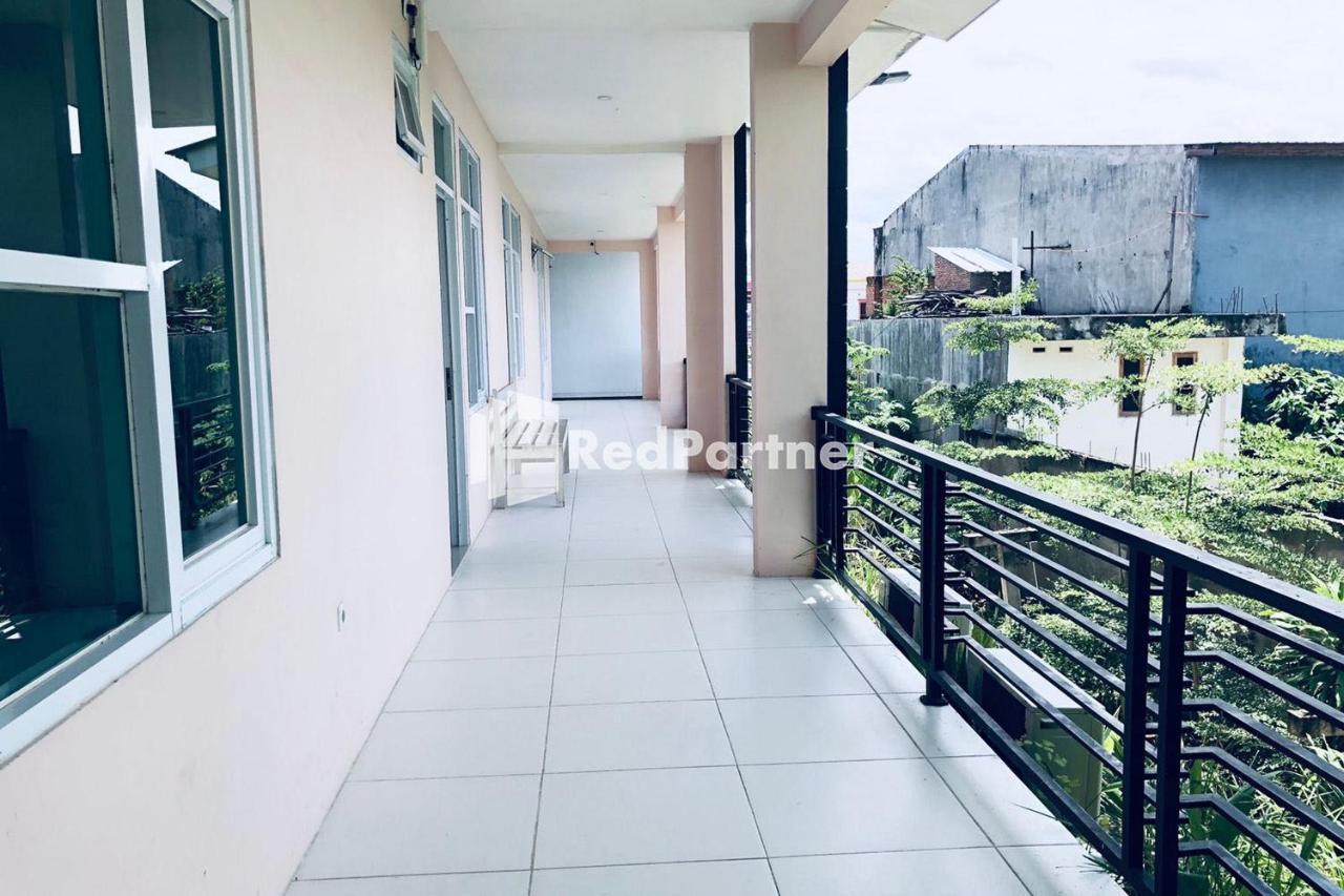 Wisma Suci Syariah Polewali Mandar RedPartner Matakali Bagian luar foto