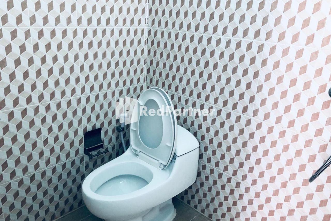 Wisma Suci Syariah Polewali Mandar RedPartner Matakali Bagian luar foto